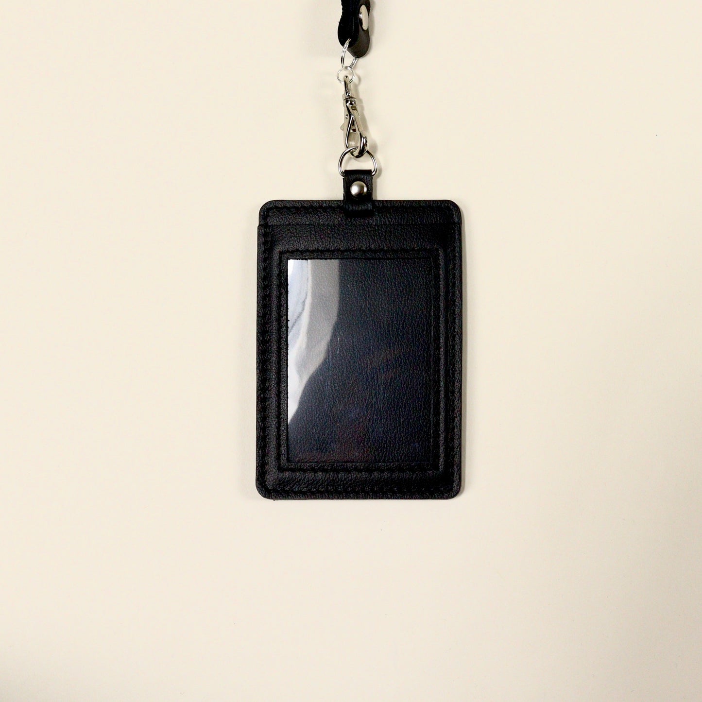 レザーIDホルダー